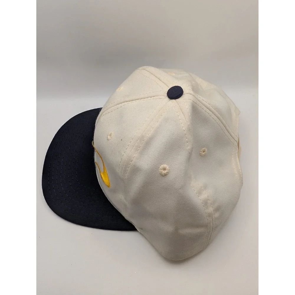 Nike Snapback Hat Mens OSFM Cream Blue Good Vintage 90s Made in USA Swoosh Cap